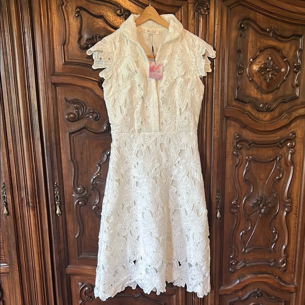 Chicwish White Floral Lace Dress